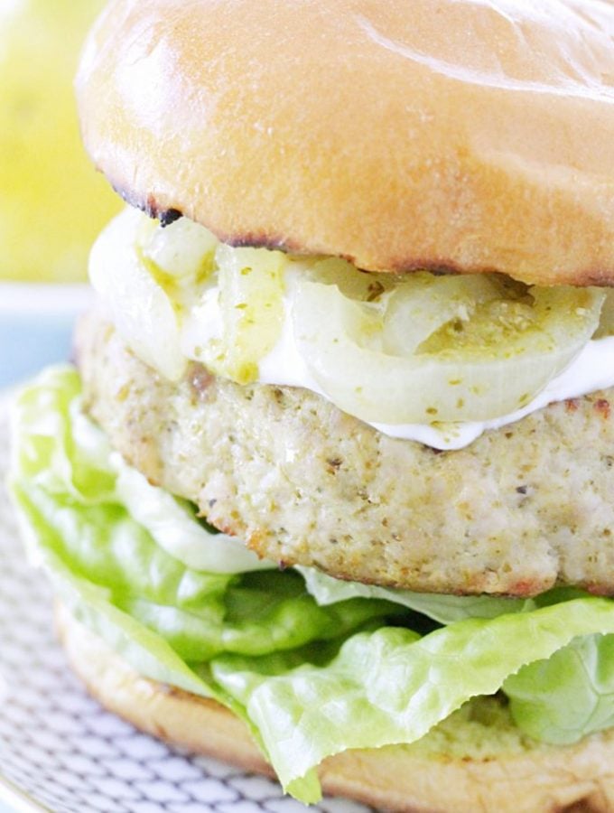 Lemon Pesto Turkey Burgers