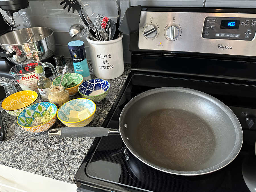 kitchen set up for cooking chicken tarragon