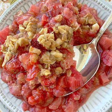 plate of strawberry rhubarb crisp