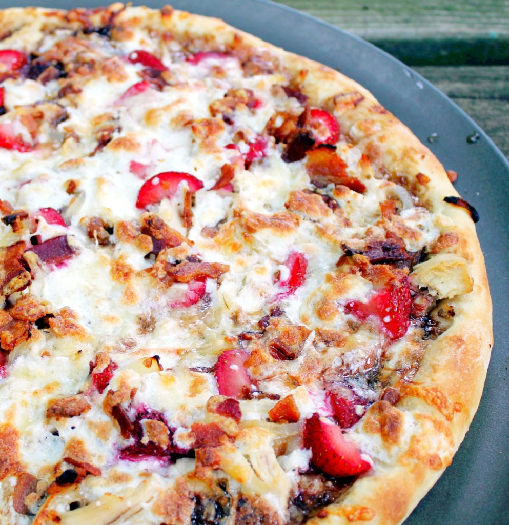 Strawberry Balsamic Bacon Pizza - Foodtastic Mom