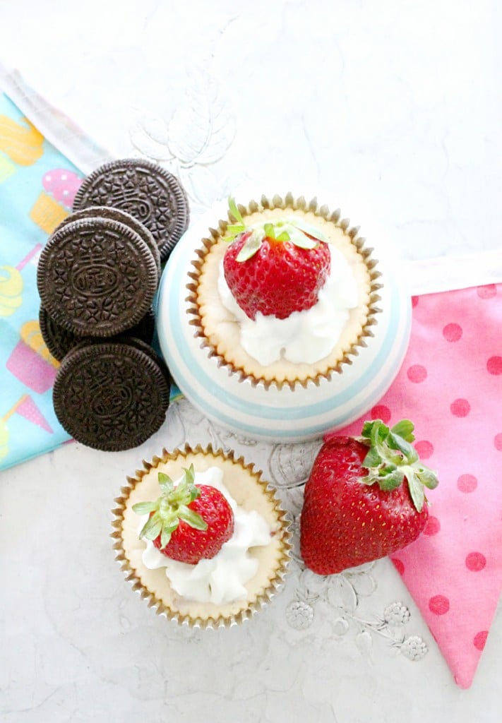 White Chocolate Strawberry Mini Cheesecakes by Foodtastic Mom