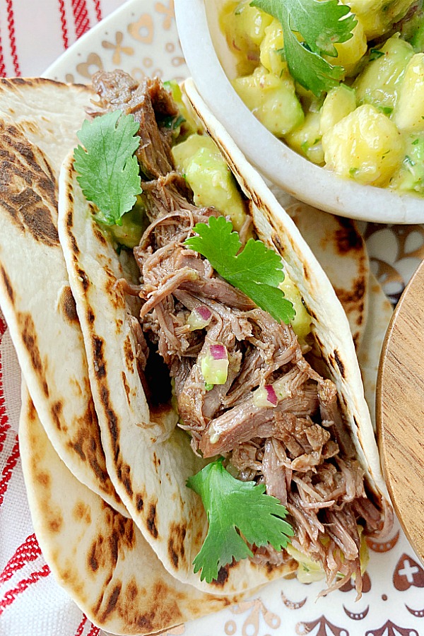 Short Rib Tacos | Foodtastic Mom #ohbeef #shortribtacos #tacorecipes