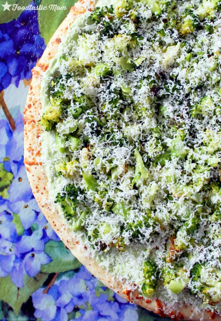 Lean Green Veggie Pizza Appetizer by Foodtastic Mom