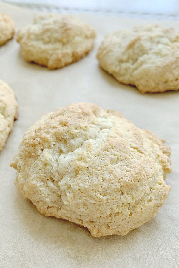 shortcakes cooling on a pan