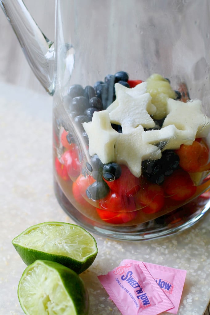 Red White and Blue Sangria with Sweet'N Low #donthesitaste