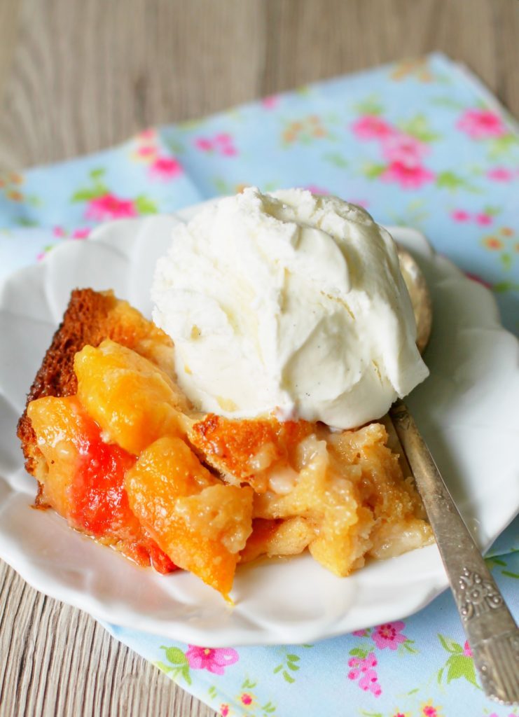 Easiest Peach Cobbler by Foodtastic Mom