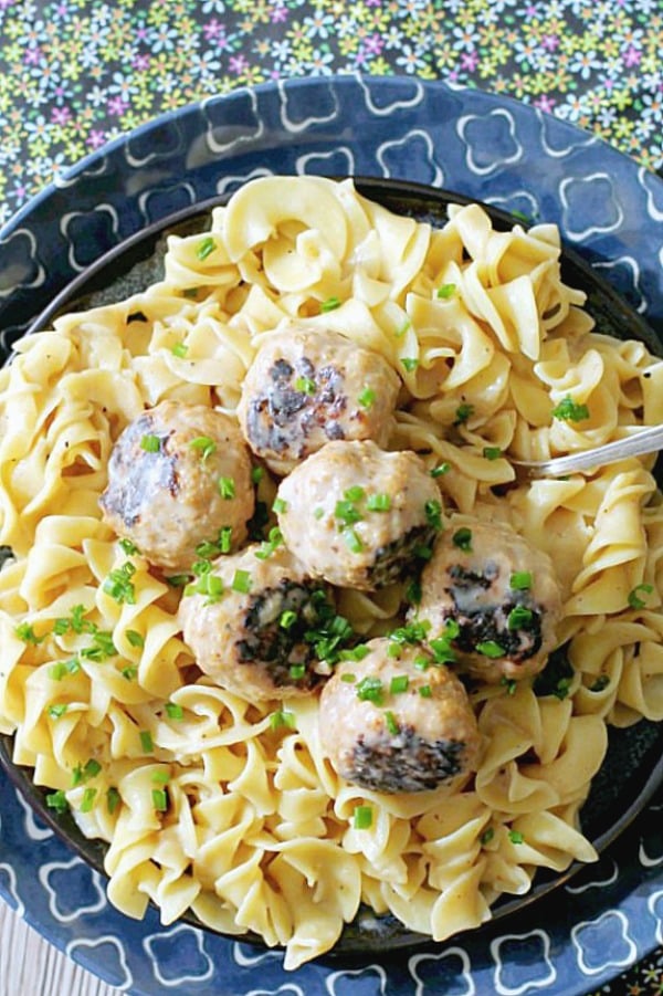 Pork Apple Meatballs with Hard Cider Gravy | Foodtastic Mom #meatballrecipes #meatballs