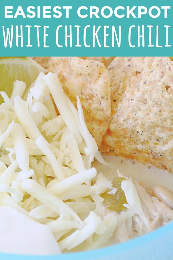 Easy Crockpot White Chicken Chili | Foodtastic Mom #chilirecipes #chilirecipescrockpot