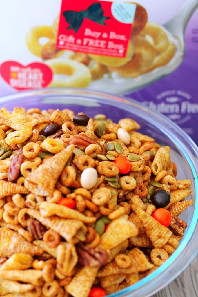 Pumpkin Spice Cheerios™ Snack Mix by Foodtastic Mom