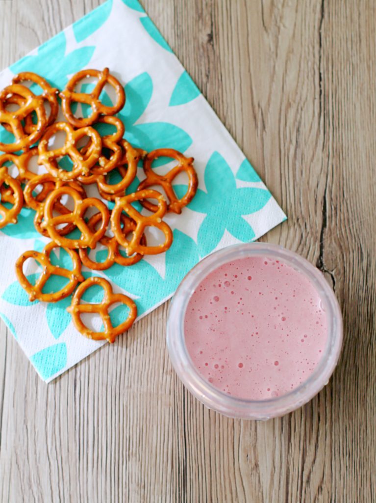 Banana Strawberry Smoothie by Foodtastic Mom