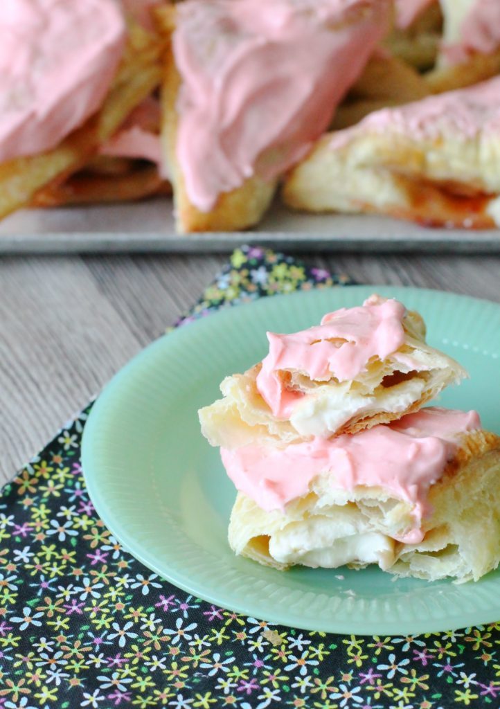 Joyful Jelly Turnovers for an Inside Out Movie Night by Foodtastic Mom