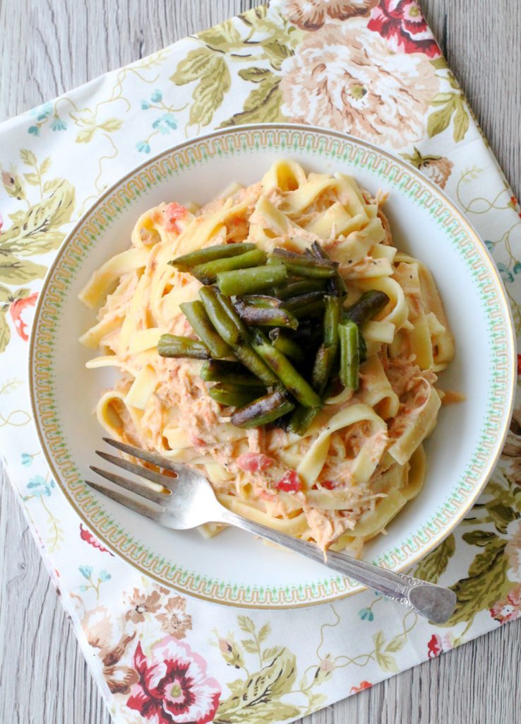 Creamy Italian Chicken and Noodles with Green Bean Croutons by Foodtastic Mom