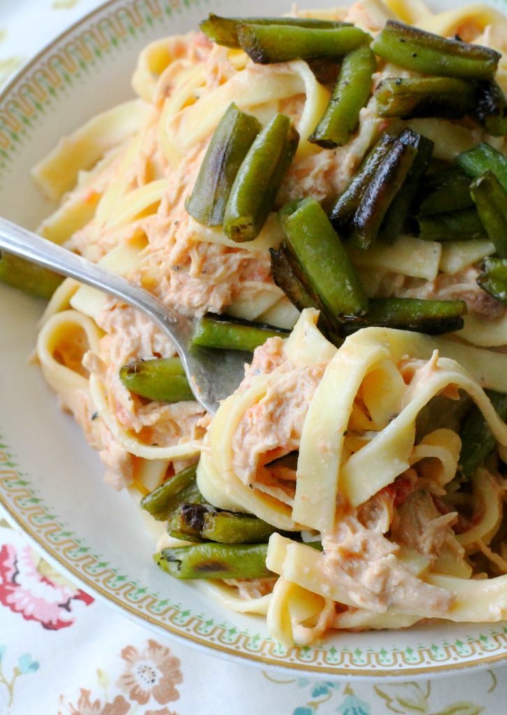 Creamy Italian Chicken and Noodles with Green Bean Croutons by Foodtastic Mom