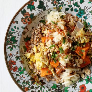 Farro Roasted Vegetable Salad by Foodtastic Mom #farro
