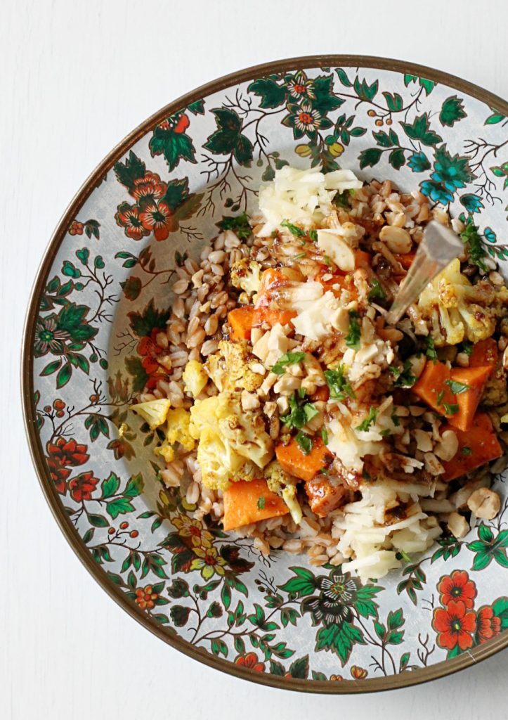 Farro Roasted Vegetable Salad by Foodtastic Mom #farro