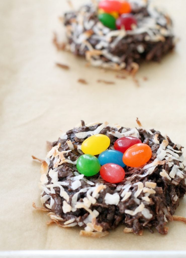 Dark Chocolate Macaroon Nests with Starburst® Jellybeans by Foodtastic Mom #StarburstJellybeans #Kroger #ad