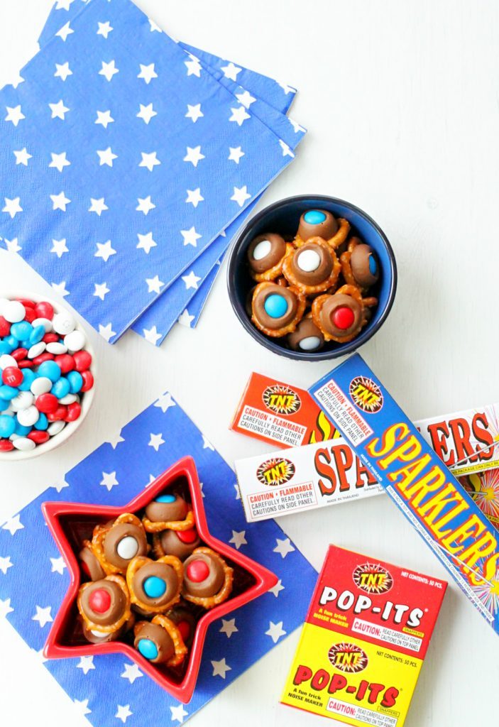 Patriotic Pretzel Bites by Foodtastic Mom #redwhiteandblue