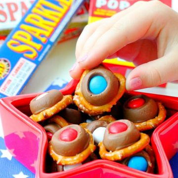 Patriotic Pretzel Bites by Foodtastic Mom #redwhiteandblue