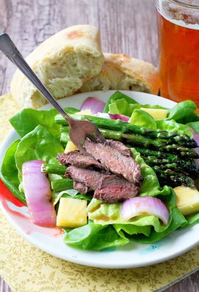 Grilled Steak and Asparagus Salad with Pineapple Vinaigrette by Foodtastic Mom #OhioBeef