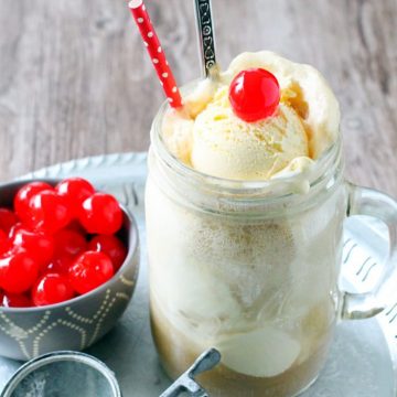 Old Fashioned Rootbeer Floats by Foodtastic Mom #SummerofFloats #ad