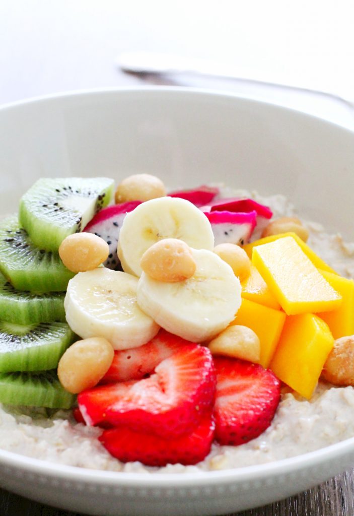 Tropical Overnight Oats by Foodtastic Mom #overnightoats