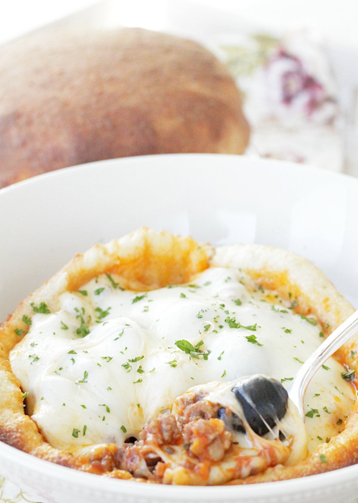 pizza pot pie front view with fork