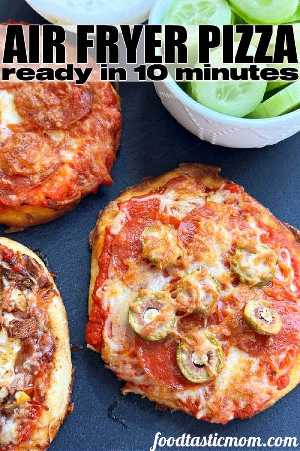 Air Fryer Pizza | Foodtastic Mom #airfryerrecipes #airfryerpizza #pizzarecipes via @foodtasticmom