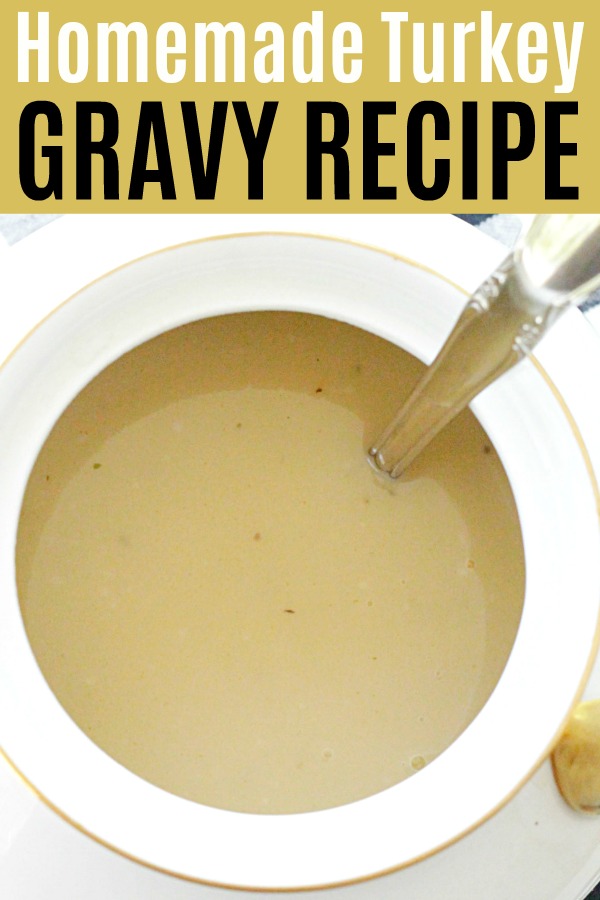 Homemade Turkey Gravy Recipe | Foodtastic Mom #gravyrecipe #turkeygravy #turkeygravyrecipe #thanksgivingrecipes via @foodtasticmom