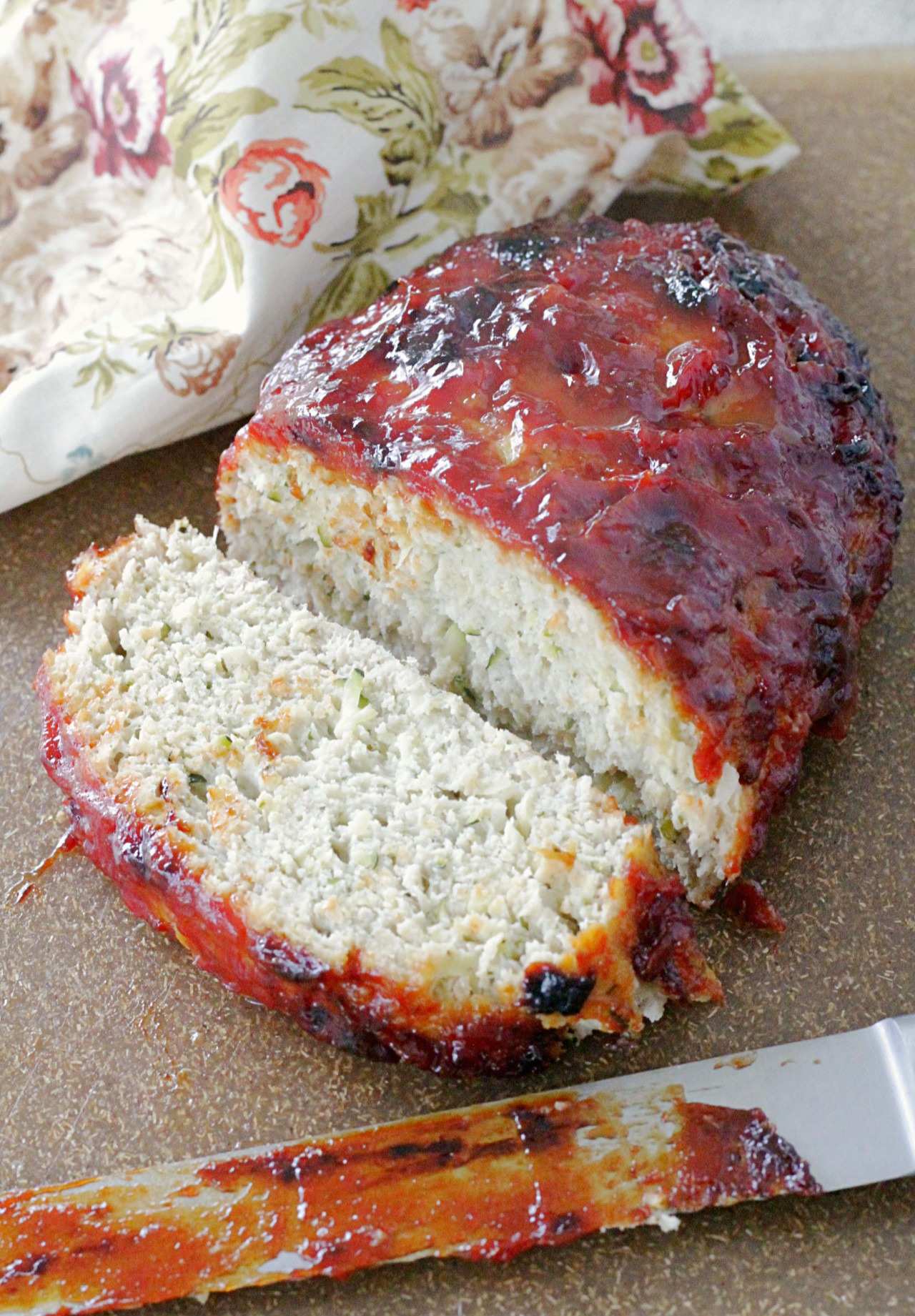 turkey meatloaf on cutting board sliced