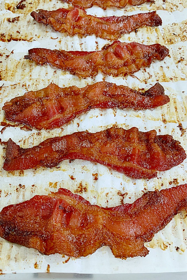 How to Bake Bacon | Foodtastic Mom #baconinoven