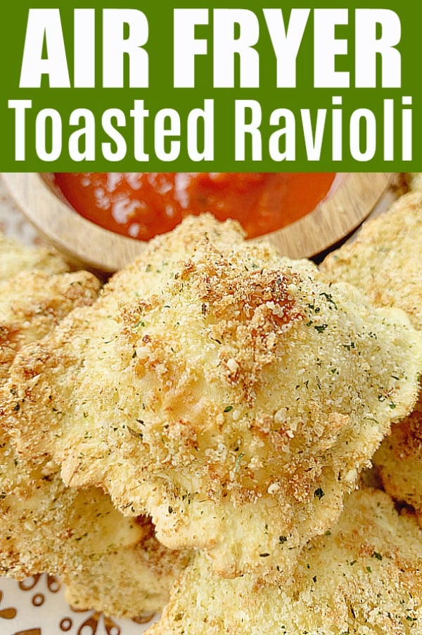 Air Fryer Ravioli coats fresh cheese ravioli with egg and bread crumbs and cooks them to crispy perfection for dipping in marinara sauce. via @foodtasticmom