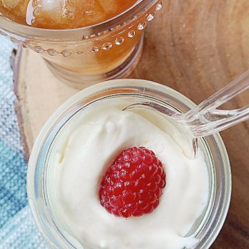 raspberry peach tea trifle with glass of milo's iced tea