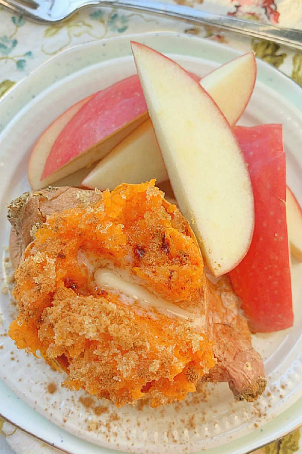 Make a healthy meal in mere minutes by learning how to microwave a whole sweet potato. Sweet potatoes are high in fiber, filling and delicious. via @foodtasticmom