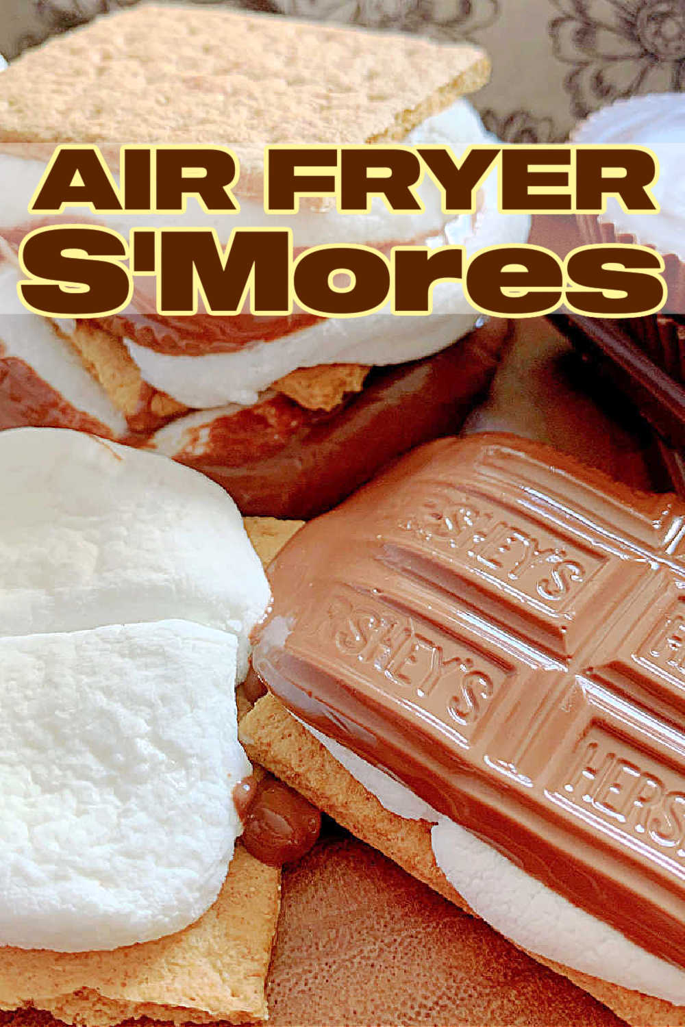 Air Fryer S'mores | Foodtastic Mom #airfryerrecipes #smoresdessert #airfryersmores via @foodtasticmom