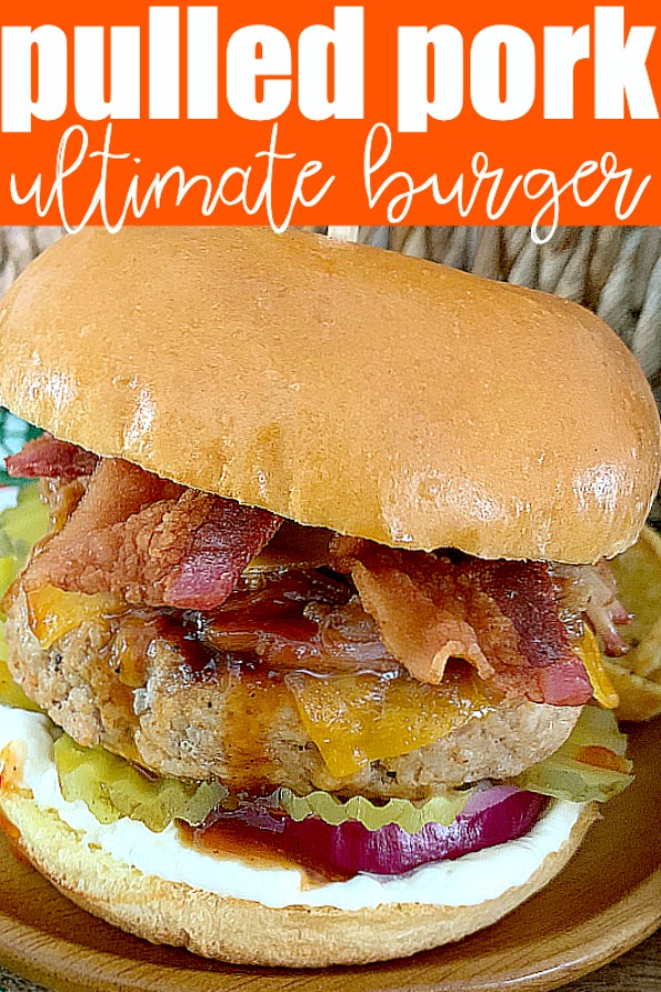 Pulled Pork Burger | Foodtastic Mom #ad #ohpork #pulledporkburger #burgerrecipes #porkrecipes via @foodtasticmom