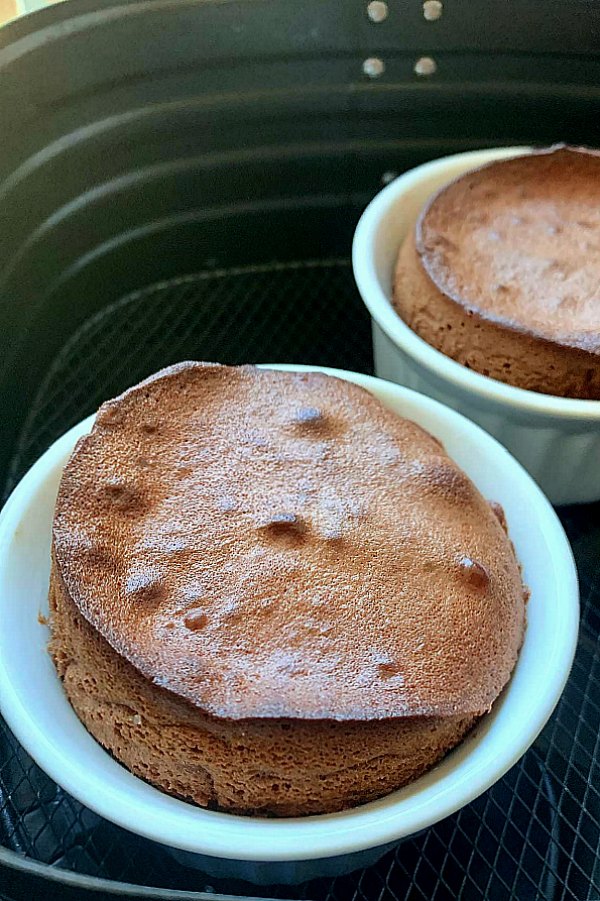 air fryer cakes just baked in the air fryer