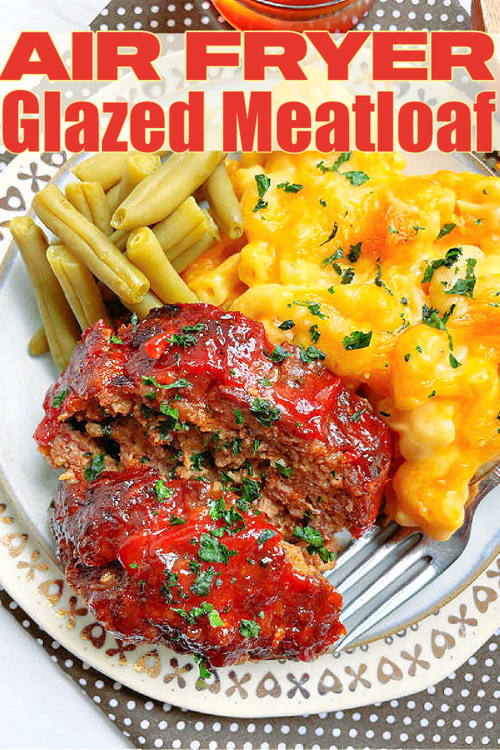 Air Fryer Meatloaf | Foodtastic Mom #airfryerrecipes #meatloafrecipes #airfryermeatloaf via @foodtasticmom