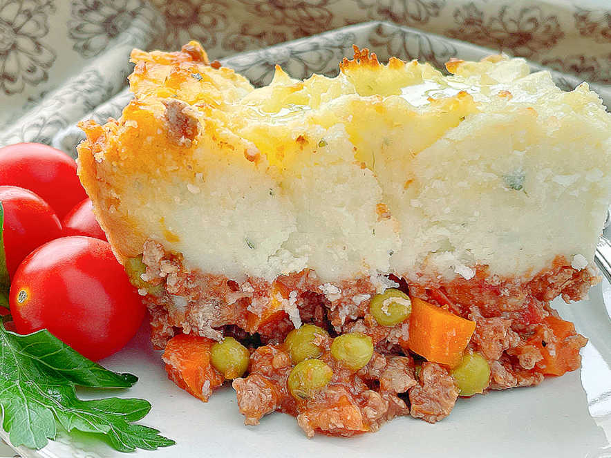 Shepherd's Pie | Foodtastic Mom #shepherdspie #shepherdspierecipe #shepherdspierecipeeasy