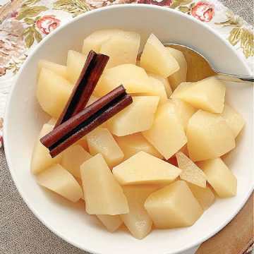 Stewed Pears | Foodtastic Mom #stewedpears #pearrecipes