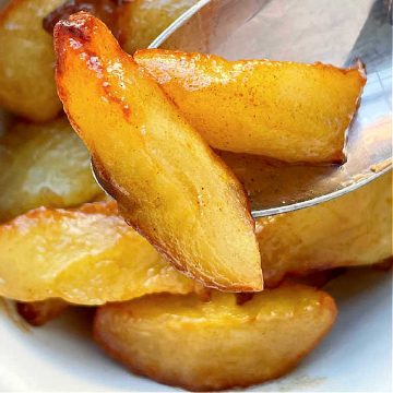 Air Fryer Apples | Foodtastic Mom #airfryerrecipes #airfryerapples #applerecipes