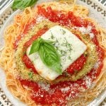 Air Fryer Chicken Parmesan | Foodtastic Mom #airfryerrecipes #chickenrecipes #airfryerchickenparmesan #chickenparmesan