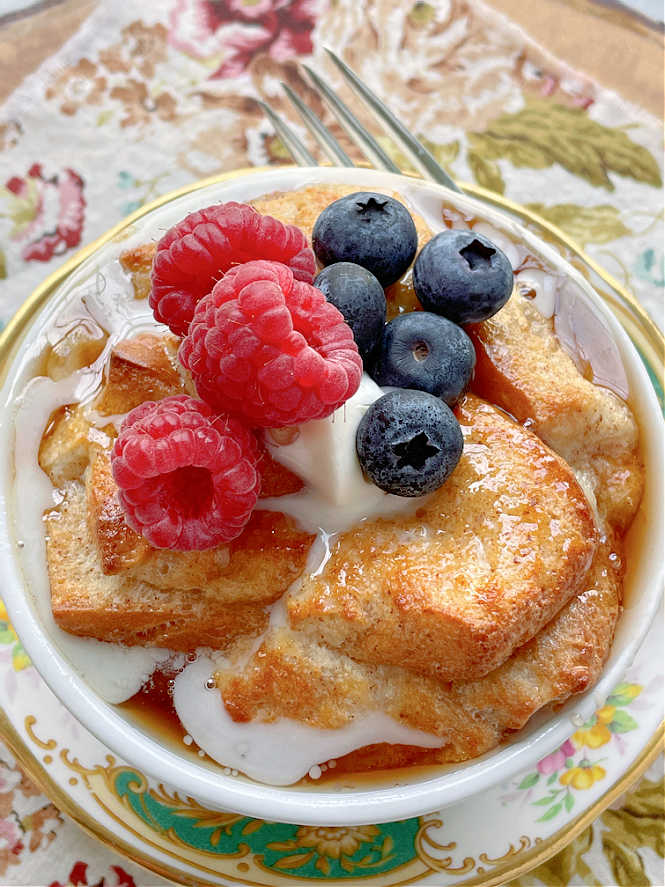 air fryer french toast topped with fresh berries