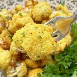 Air Fryer Cauliflower | Foodtastic Mom #airfryerrecipes #cauliflowerrecipes #airfryercauliflower #lowcarb