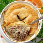 Slow Cooker Steak Pie | Foodtastic Mom #slowcookerrecipes #steakpie #potpierecipes #slowcookersteakpie