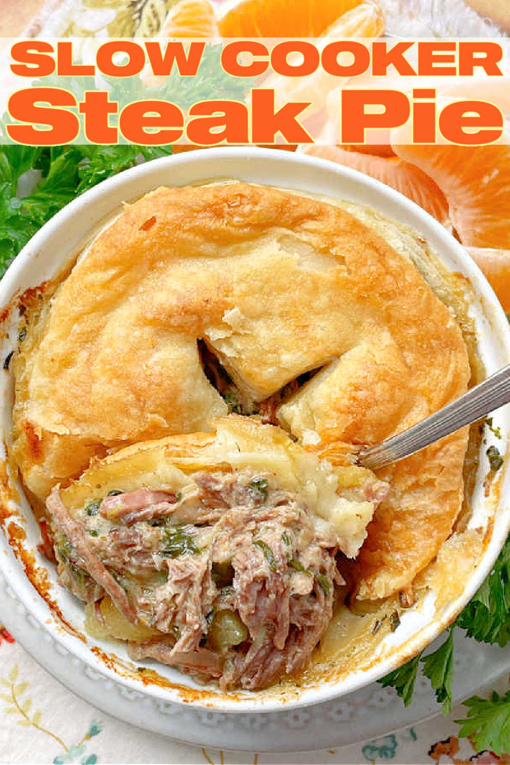 Slow Cooker Steak Pie | Foodtastic Mom #slowcookerrecipes #steakpie #potpierecipes #slowcookersteakpie via @foodtasticmom