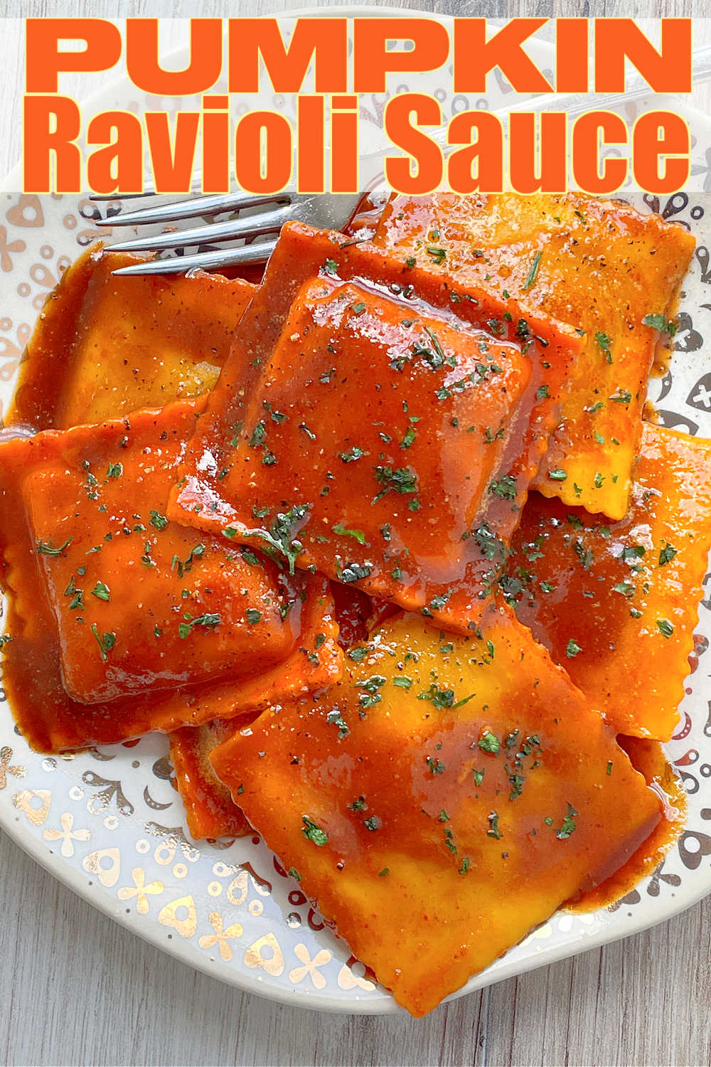 Pumpkin Ravioli Sauce | Foodtastic Mom #pumpkinraviolisauce #raviolirecipes #pumpkinravioli via @foodtasticmom