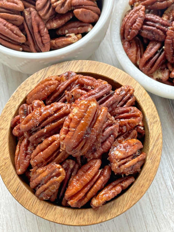 maple cinnamon air fryer pecans in a bowl