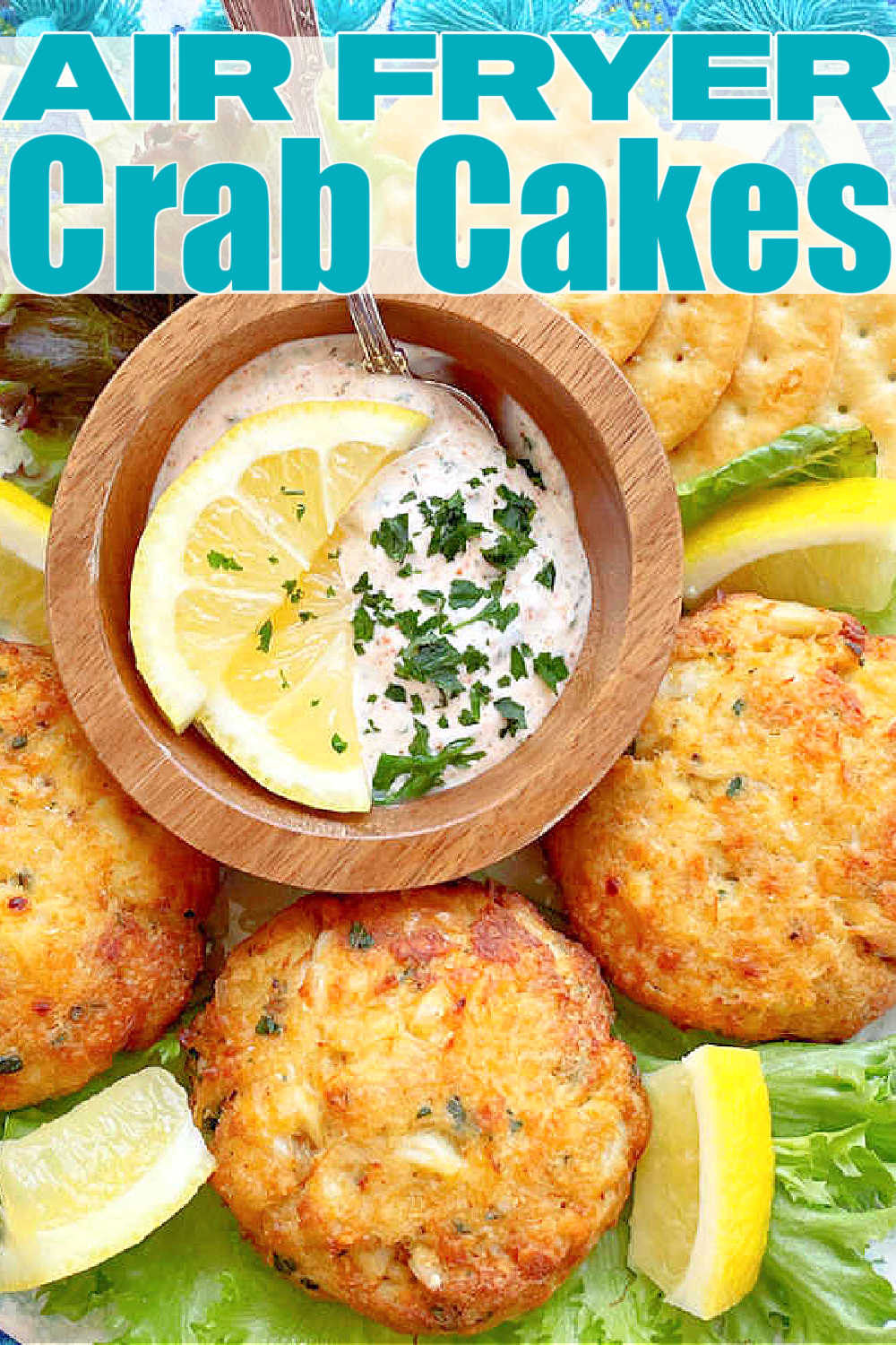 Air Fryer Crab Cakes | Foodtastic Mom #airfryerrecipes #airfryercrabcakes #crabcakes via @foodtasticmom
