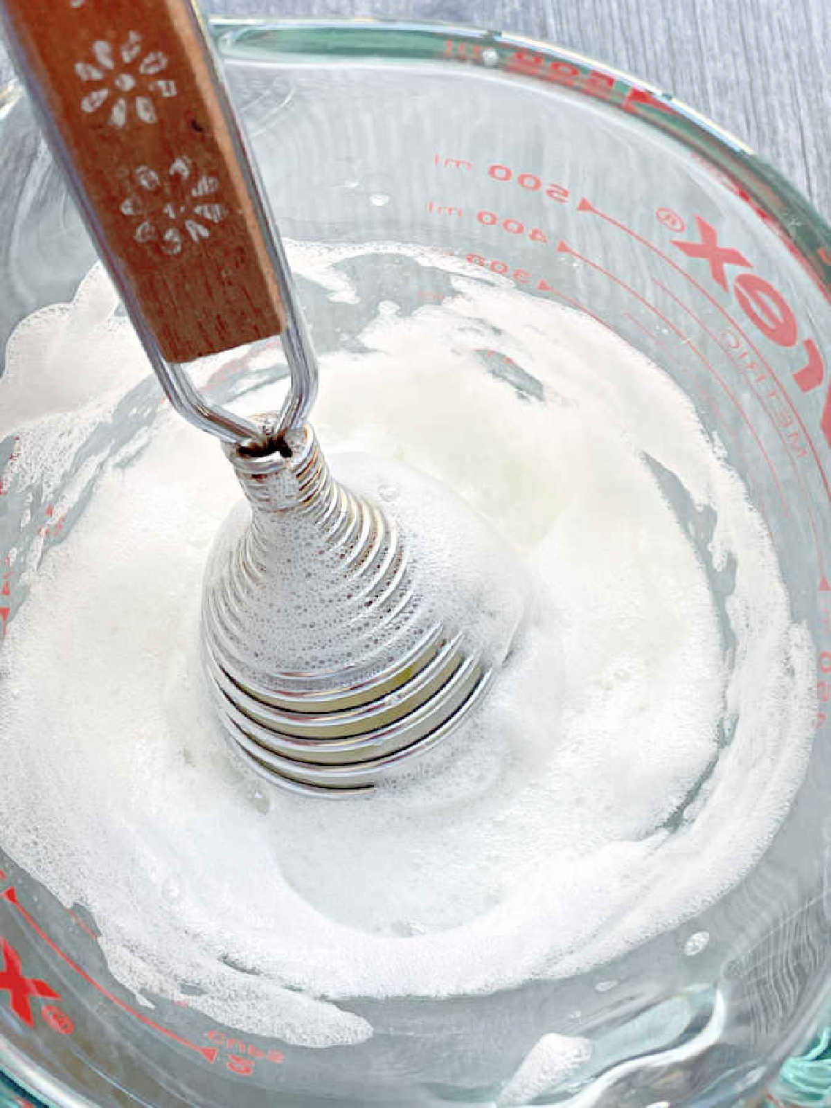 whipped egg white to fold into the crab mixture