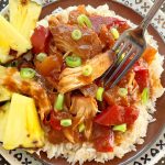 Sweet Hawaiian Crock Pot Chicken | Foodtastic Mom #crockpotrecipes #slowcookerrecipes #sweethawaiiancrockpotchicken #chickenrecipes